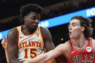 Capela (15) et les Hawks ont été battus par les Bulls samedi KEYSTONE/AP/John Bazemore
